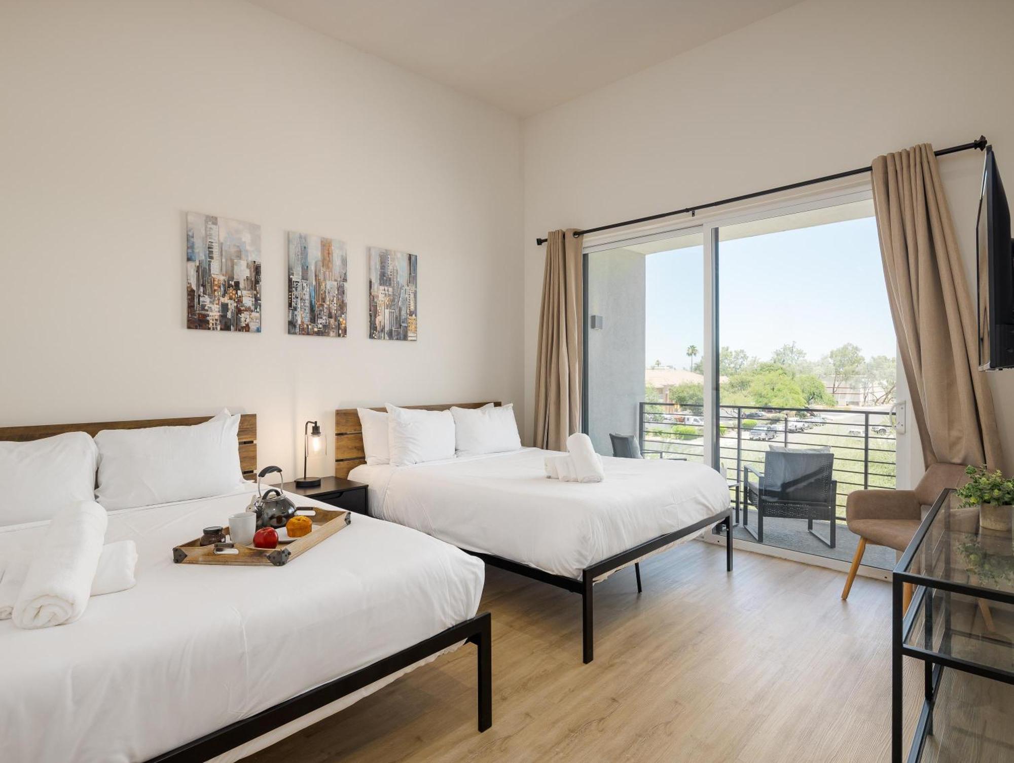 Apache - 4 Units - Hot Tub - Heart Of Old Town Scottsdale